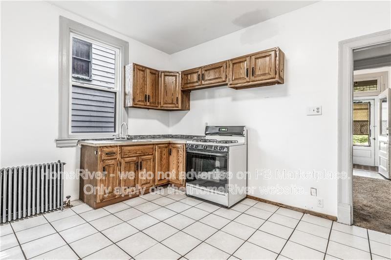 46 Tretow St - Photo 4 of 26