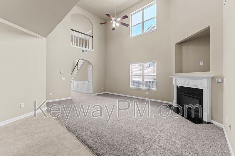 456 Lory Ln - Photo 6 of 31