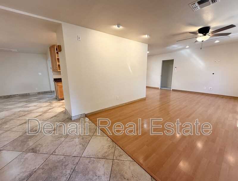 710 E Hermosa Dr - Photo 3 of 35