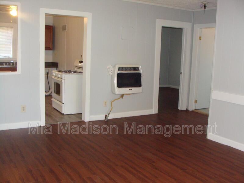 1226 E Henry St - Photo 5 of 9