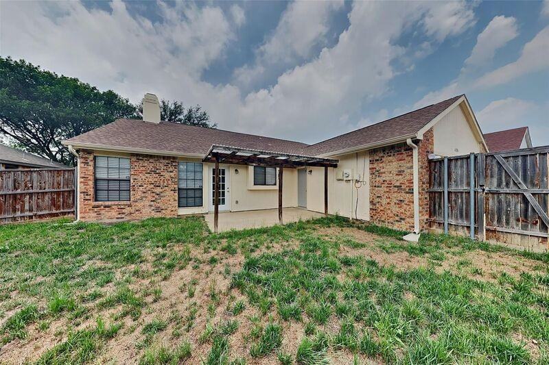 6704 Wesson Dr - Photo 2 of 21