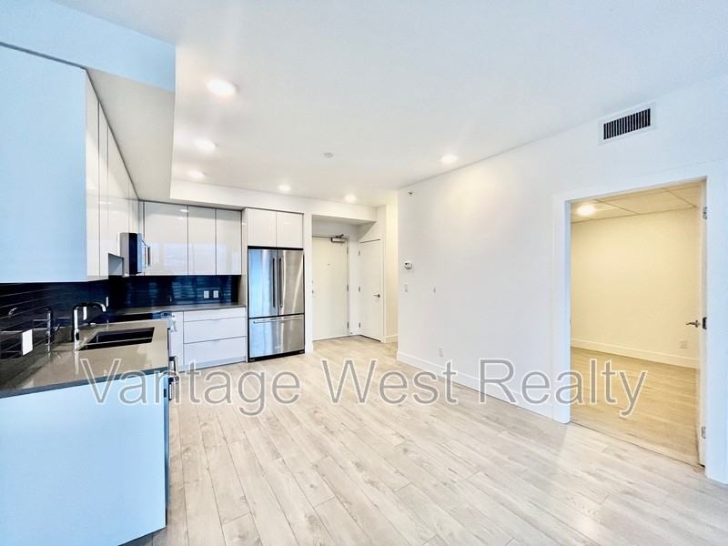 807 Ellis St - Photo 5 of 20