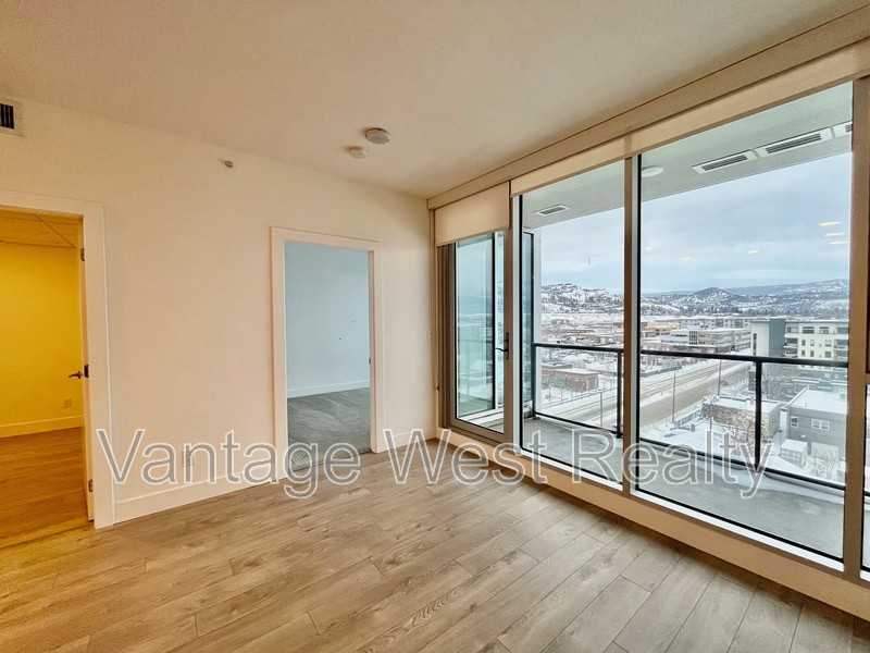 807 Ellis St - Photo 6 of 20