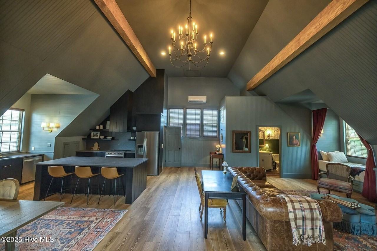 5 Queen St Unit B #B - Photo 6 of 27