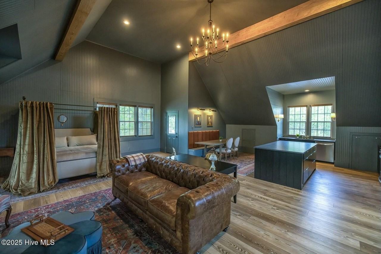 5 Queen St Unit B #B - Photo 7 of 27