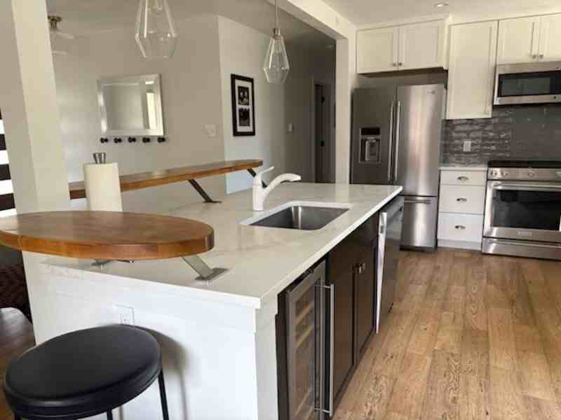 550 Dudley St - Photo 4 of 19