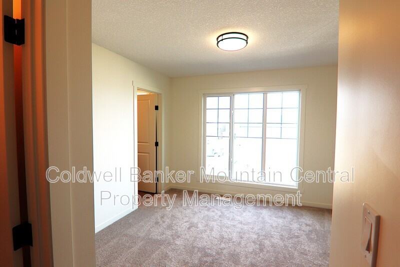 22825 84 Ave Nw - Photo 5 of 16