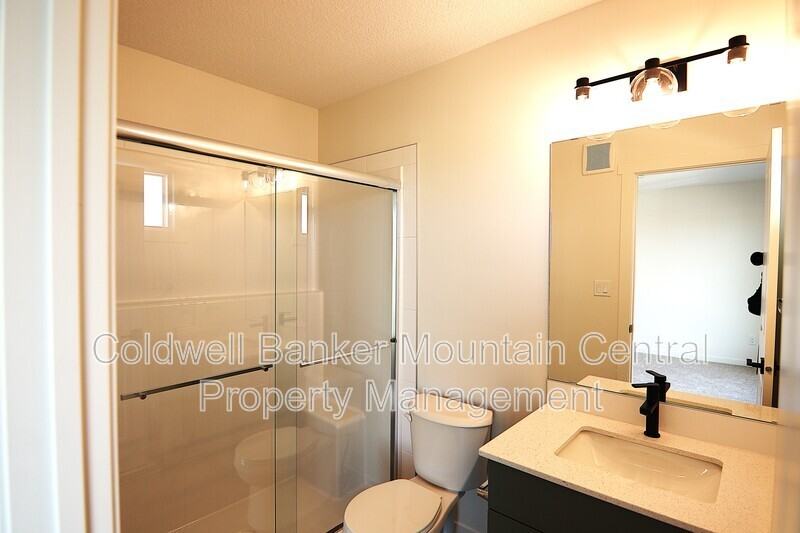 22825 84 Ave Nw - Photo 7 of 16