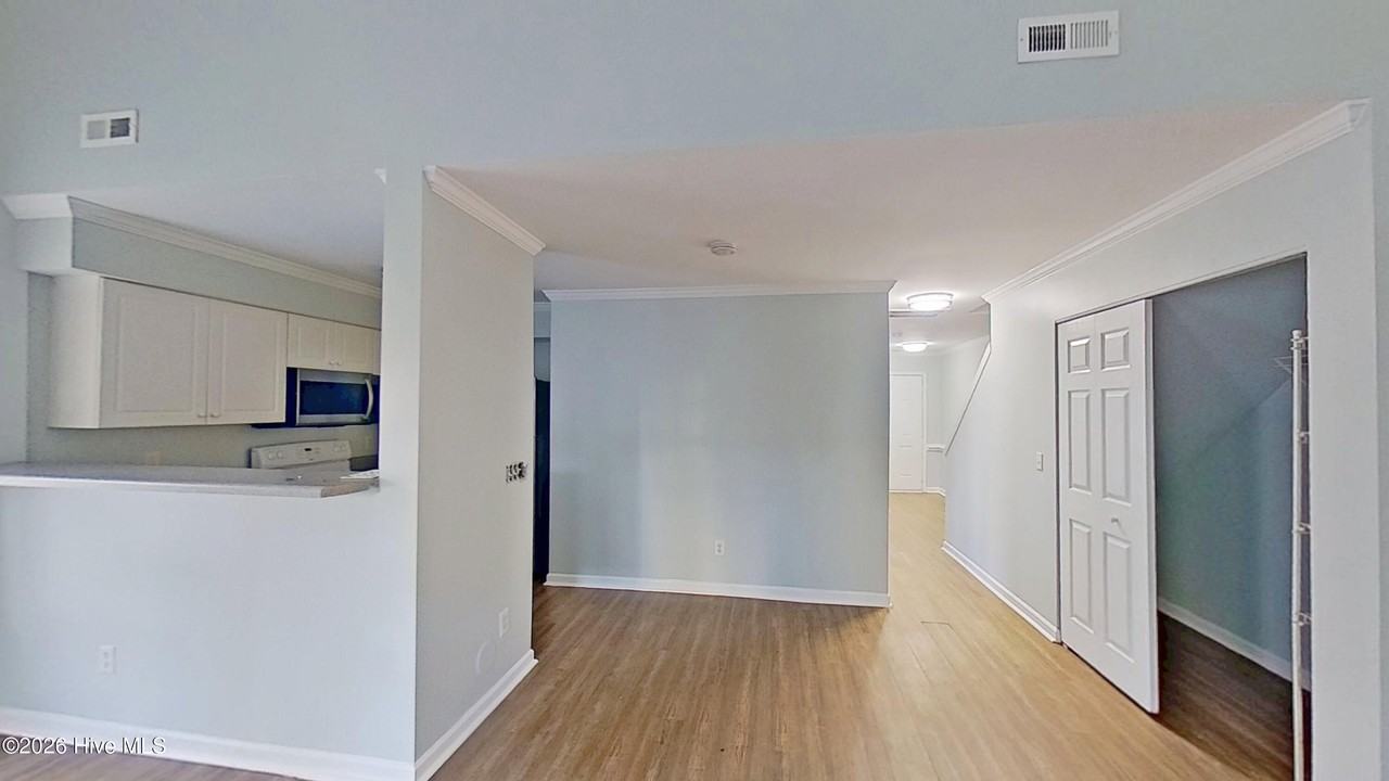 4620 Crawdad Ct - Photo 6 of 22