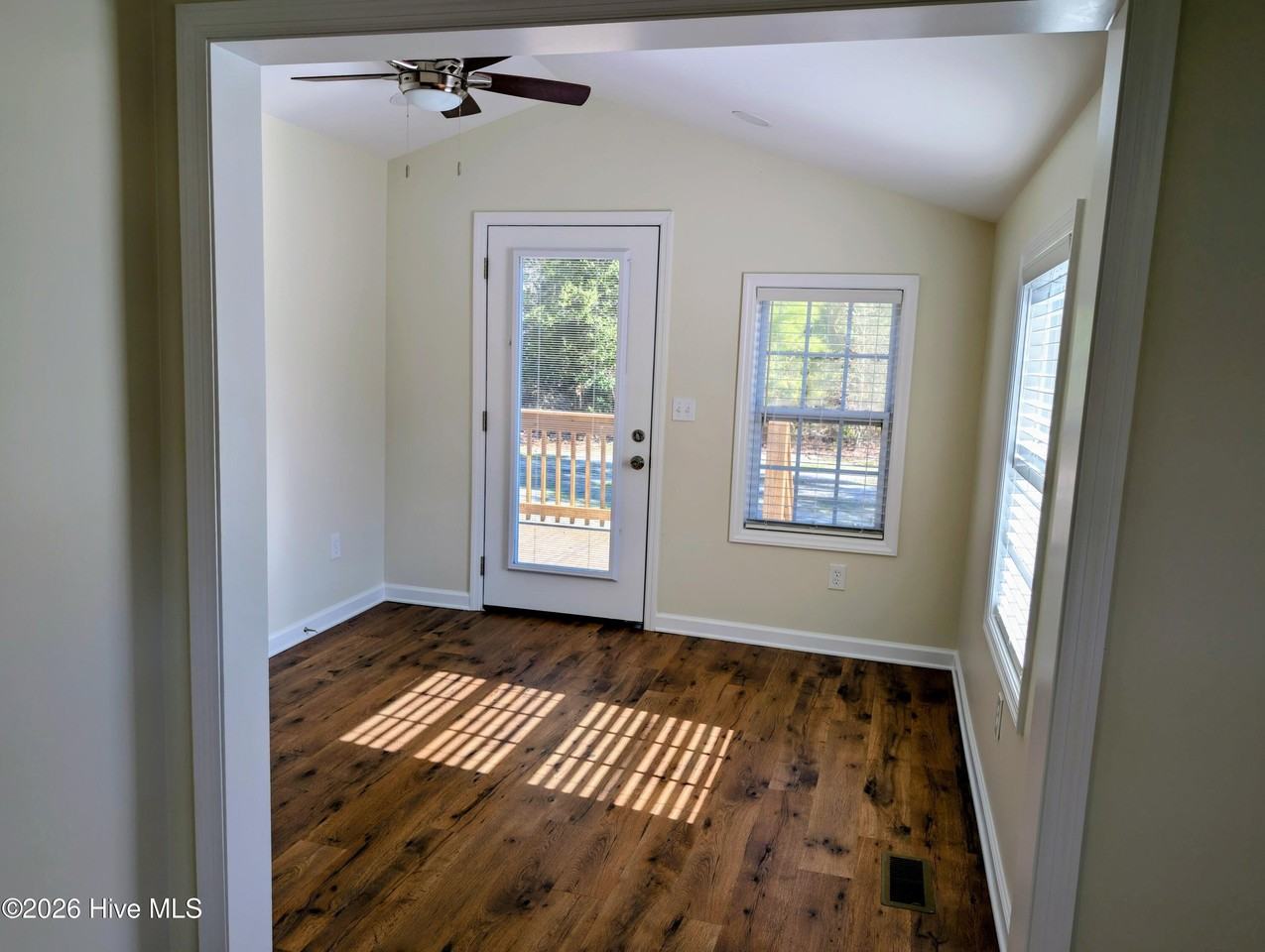 1040 Cedar Grove Rd Sw - Photo 7 of 16