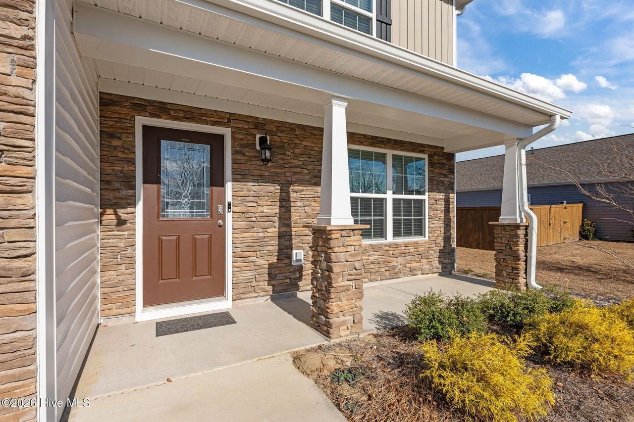 725 Lake Tyler Dr - Photo 2 of 35