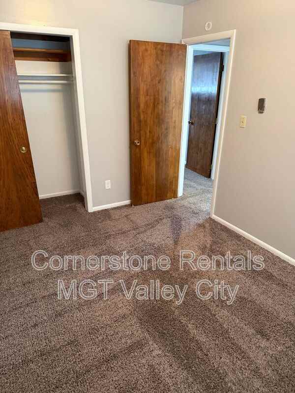 807 3rd St Sw - Photo 6 of 15