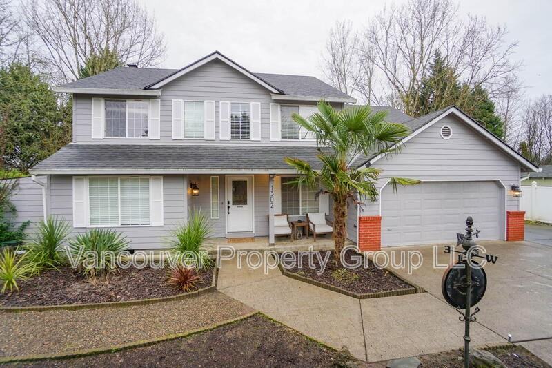 1302 Nw 3rd Cir - Photo 4 of 44