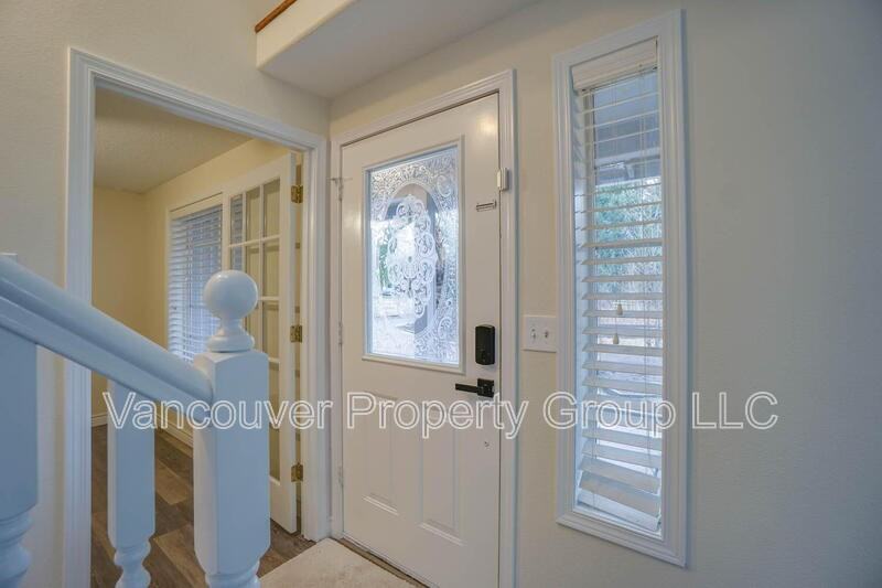 1302 Nw 3rd Cir - Photo 7 of 44