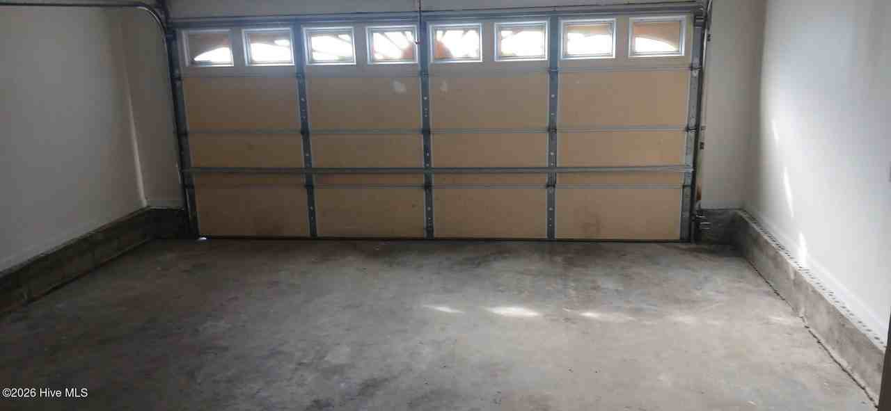 3010 Hunters Trl - Photo 2 of 6