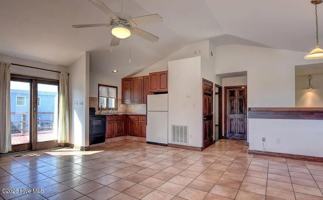 featured image of 601 Clarendon Ave