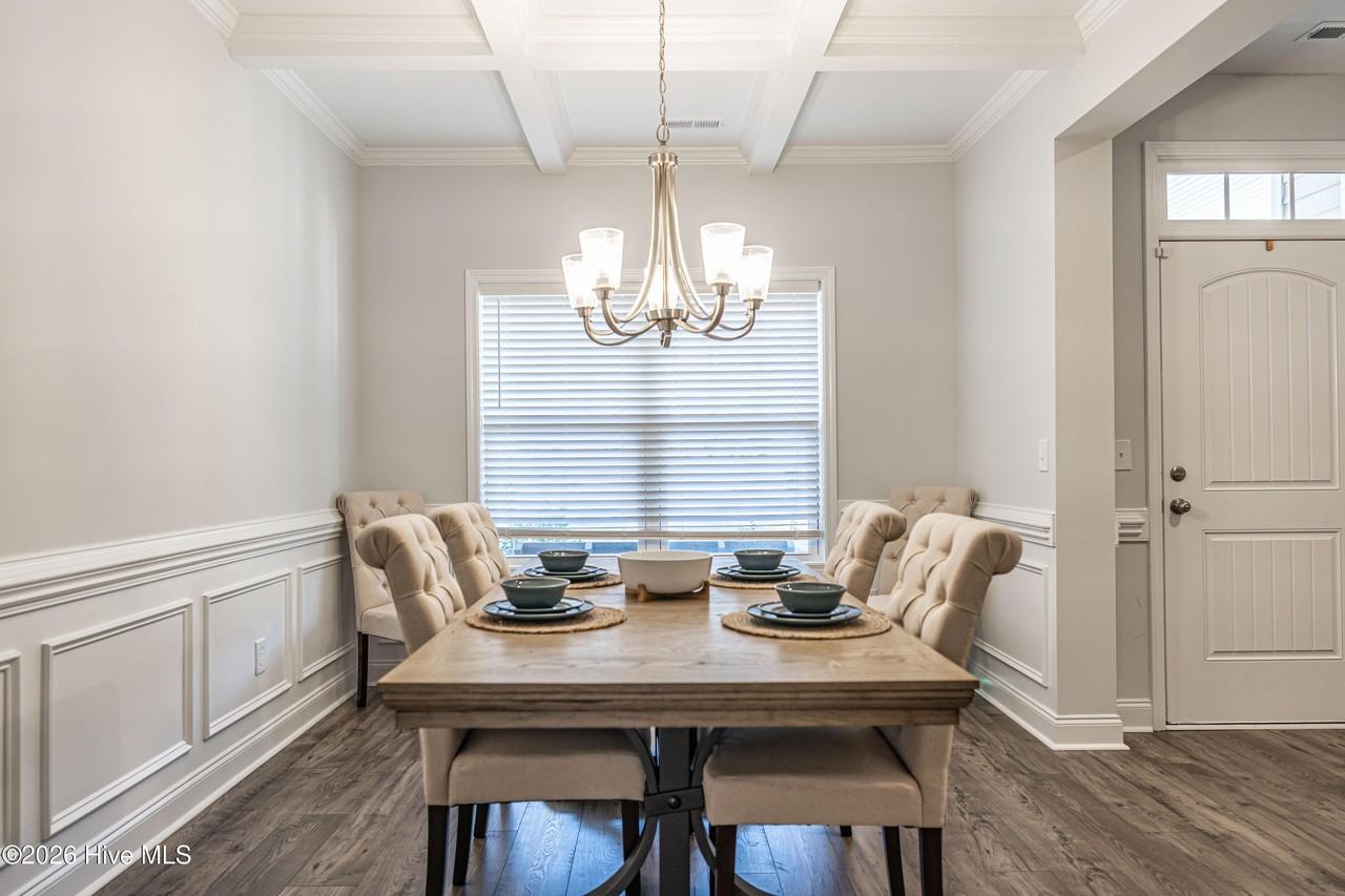 159 Courtland Cir - Photo 7 of 50