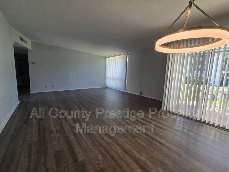 3308 E Camelback Rd - Photo 5 of 17