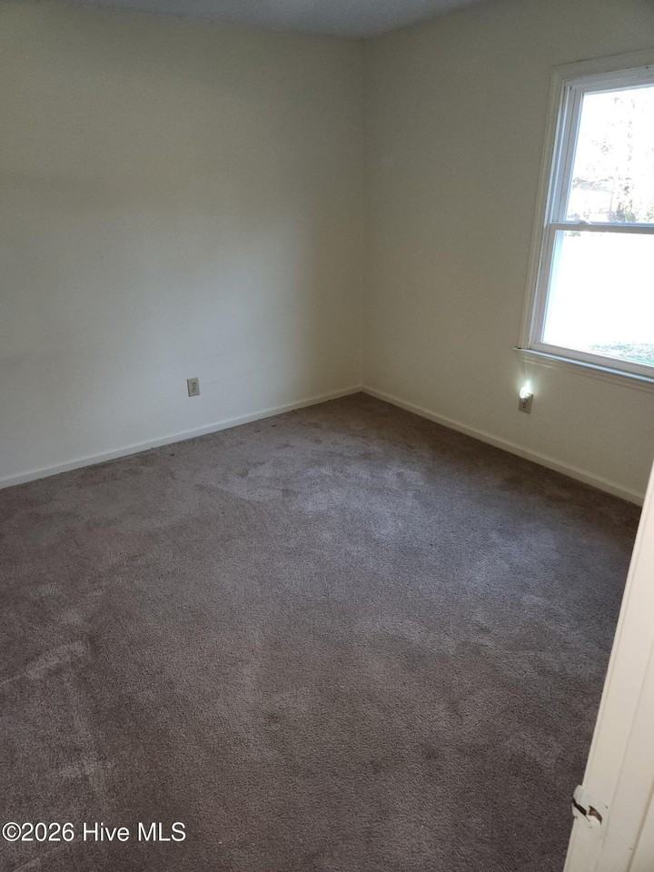 477 Huntingridge Rd Unit B #B - Photo 5 of 6