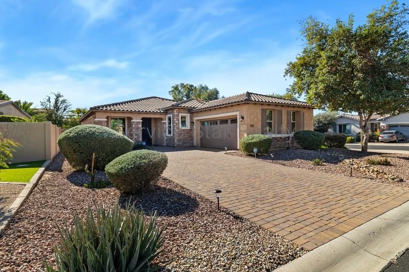 14479 W Desert Flower Dr