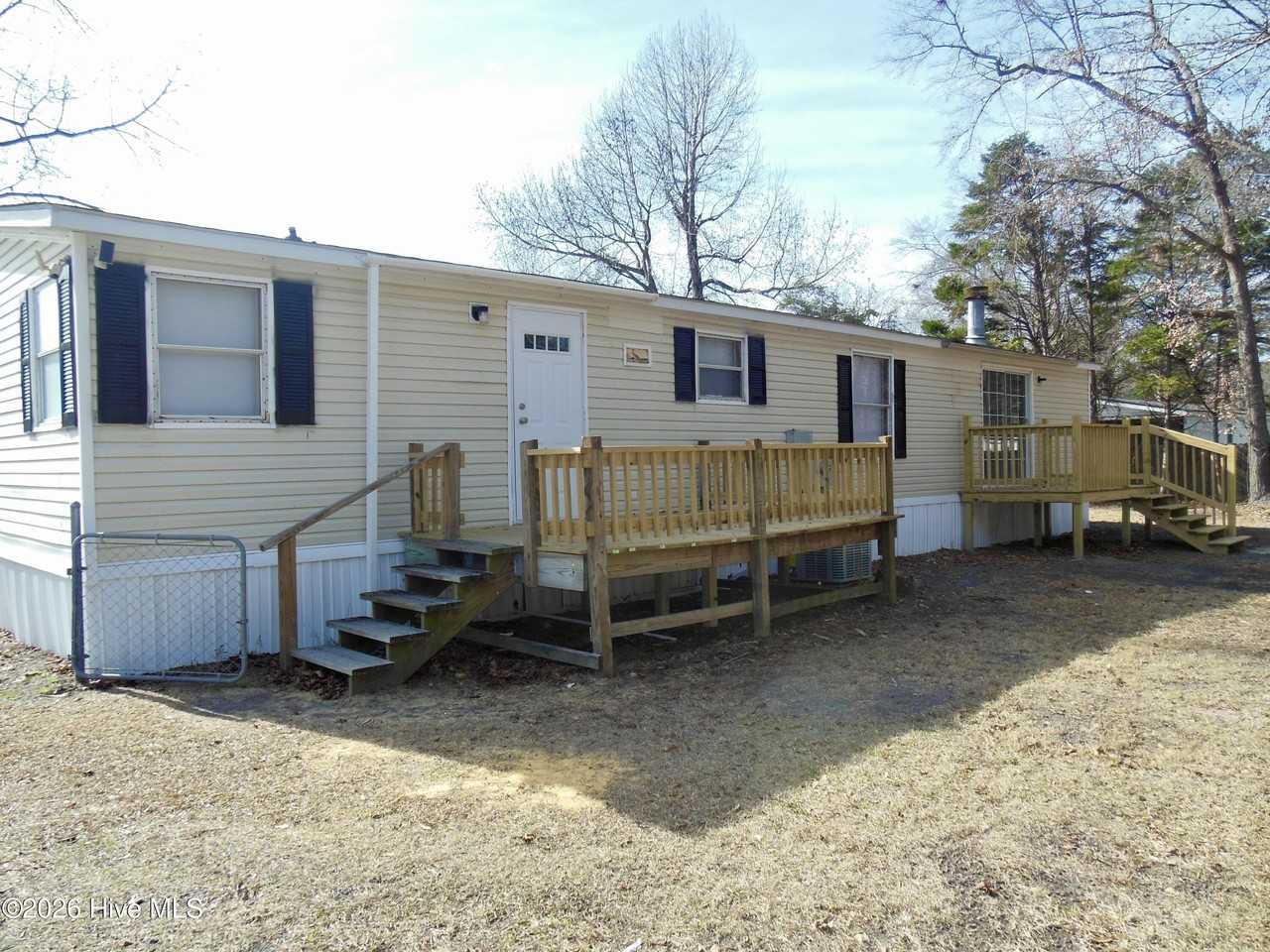 118 Woodhaven Dr - Photo 2 of 14