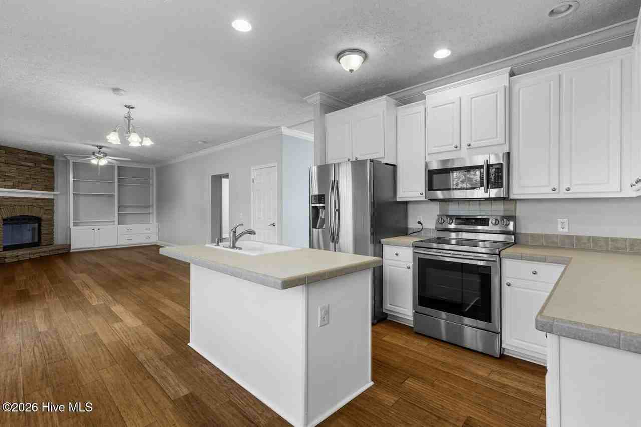 1137 Clayton Humphrey Rd - Photo 7 of 29