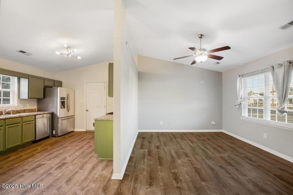 106 Lois Ct - Photo 5 of 23