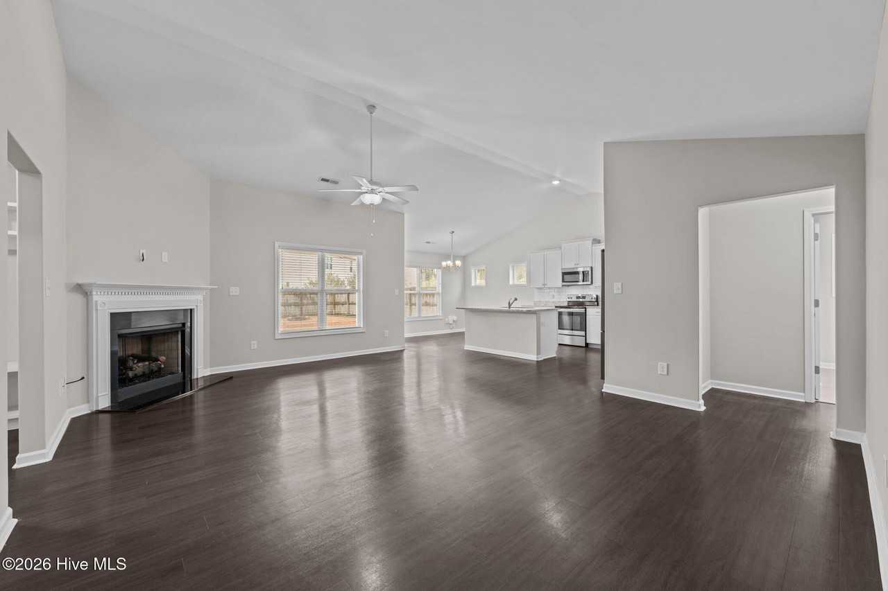 339 Station House Rd - Photo 3 of 33