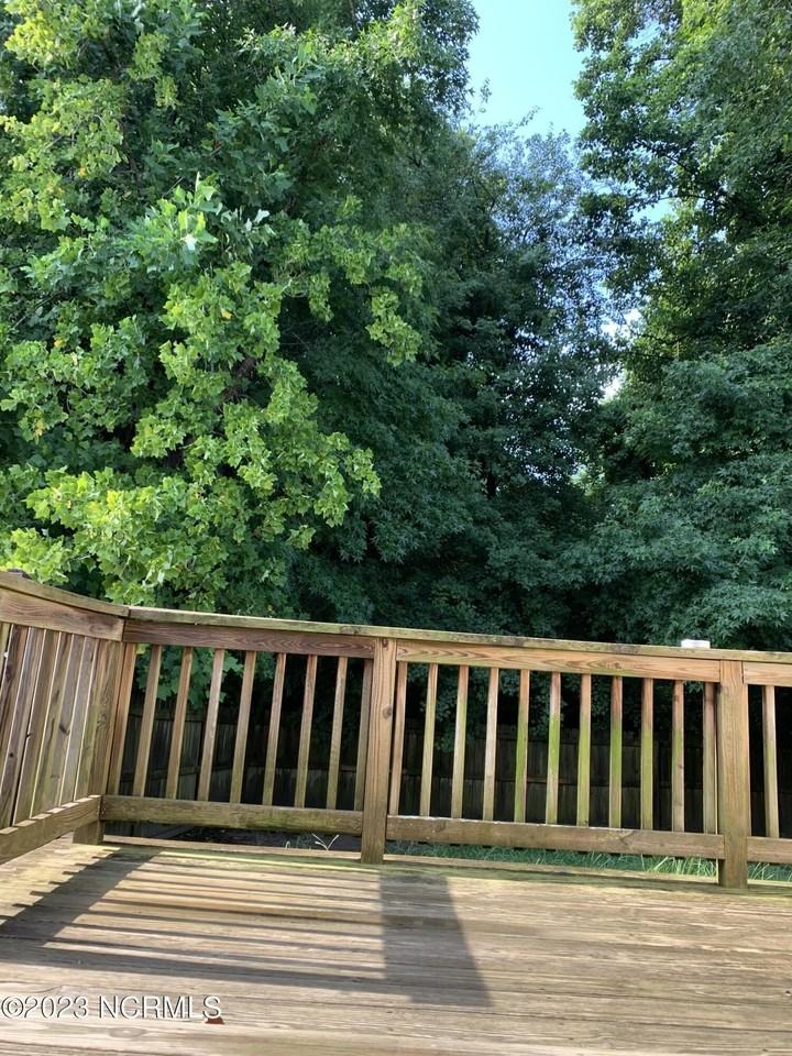 3152 Ruth Ct - Photo 2 of 14