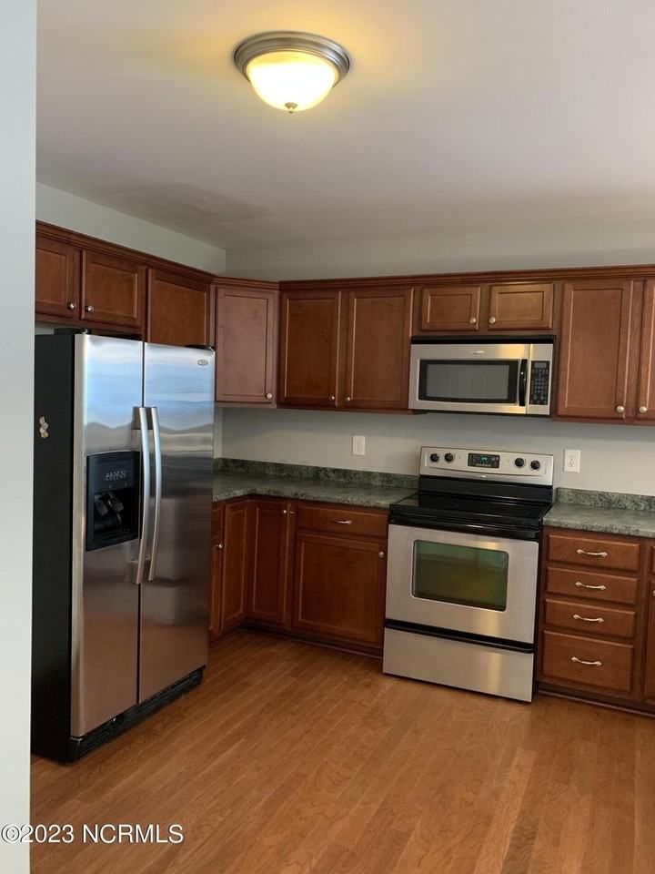 3152 Ruth Ct - Photo 6 of 14