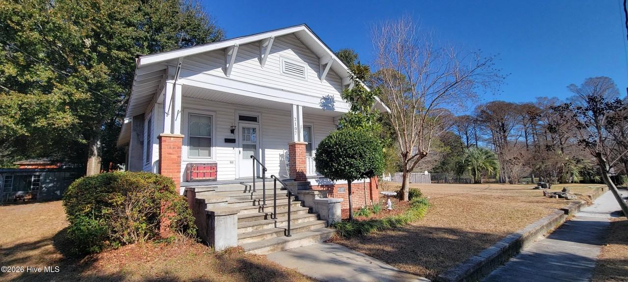 2107 Creecy Ave - Photo 2 of 15