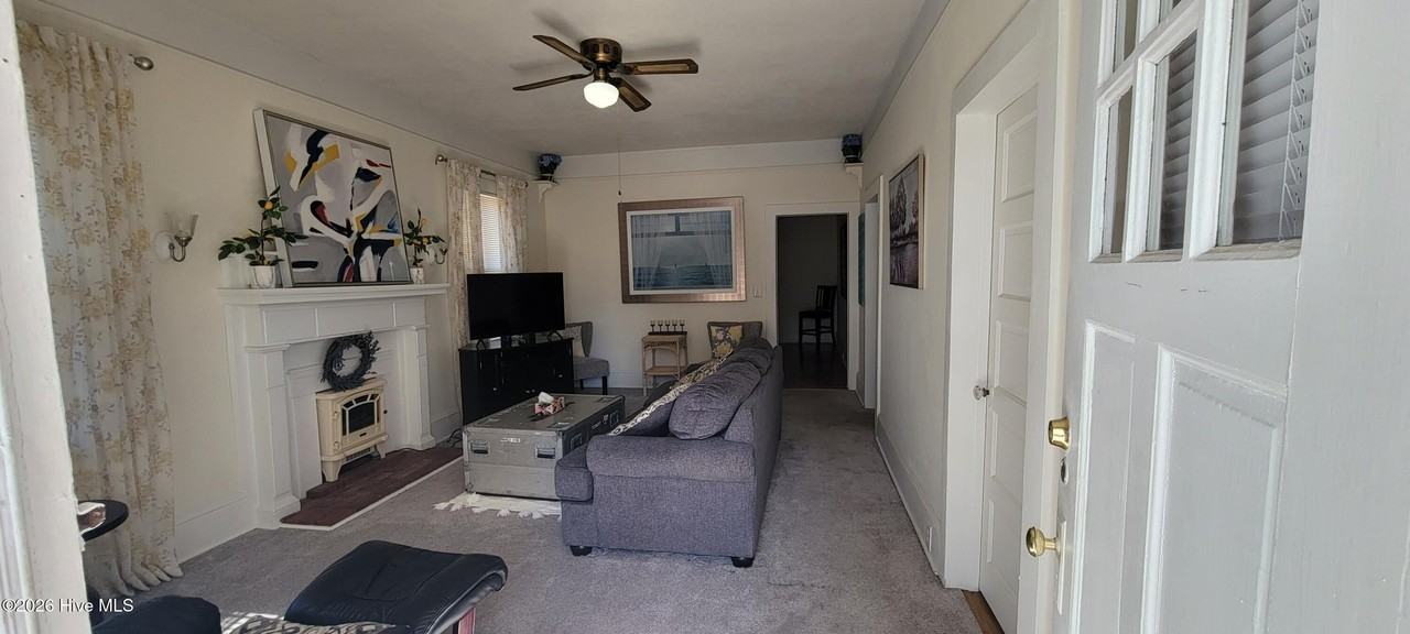 2107 Creecy Ave - Photo 4 of 15