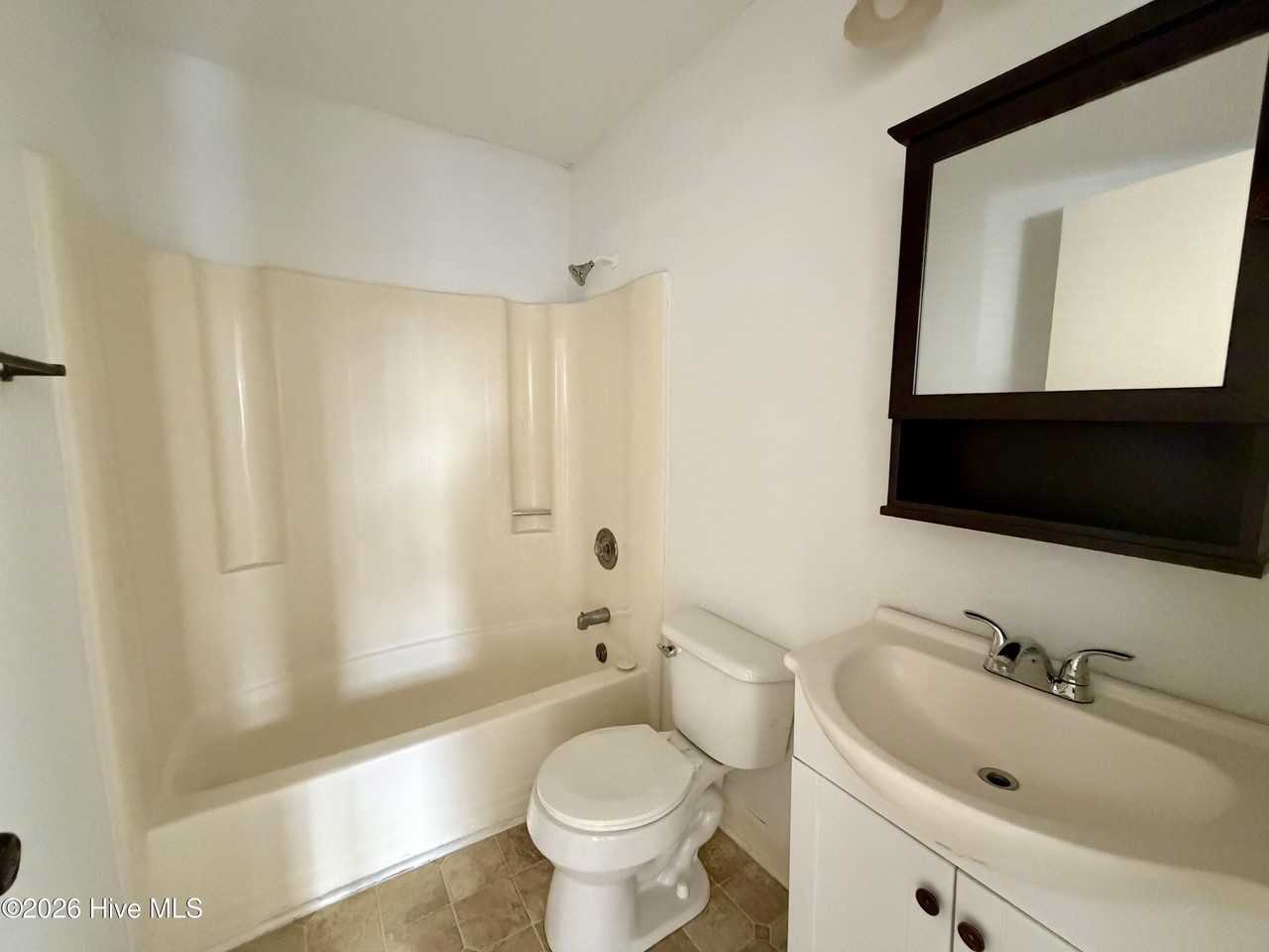 312 Clay St - Photo 6 of 11