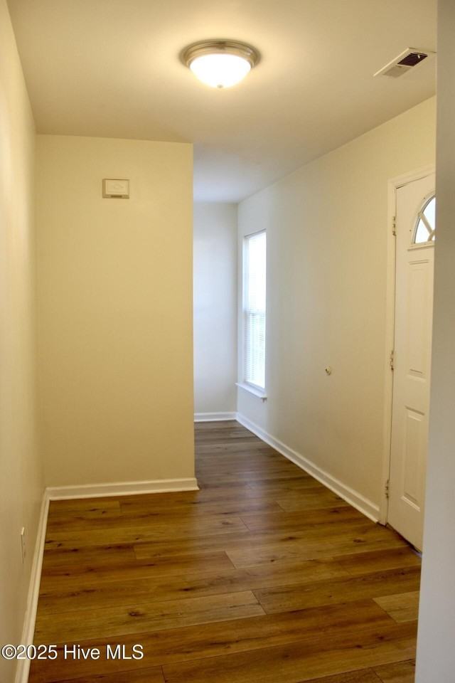 1504 Amhearst Ct - Photo 4 of 14