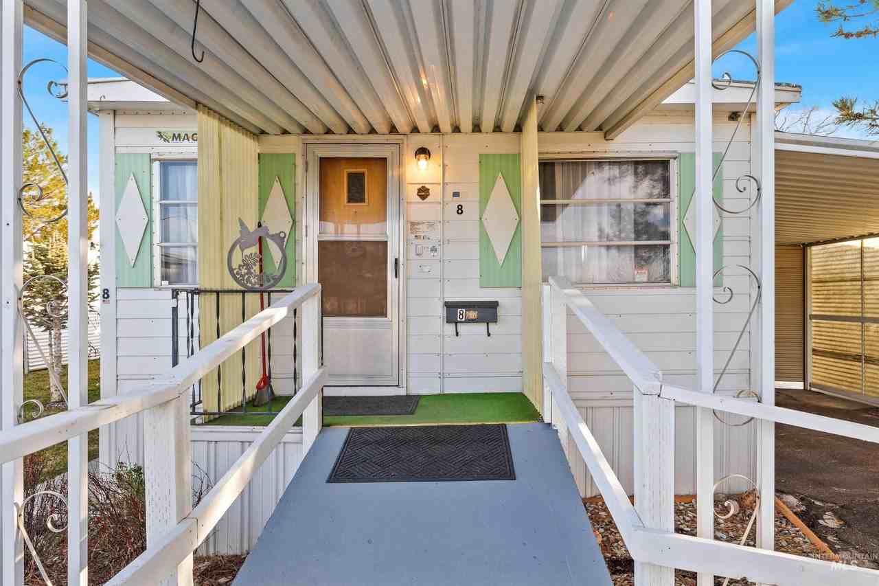 419 Fruitland Ave Trlr 8 #8 - Photo 4 of 23