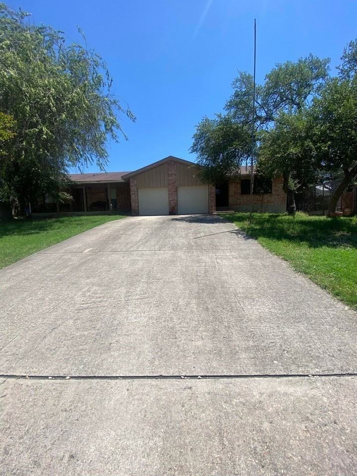 1800 West Ln - Photo 2 of 13