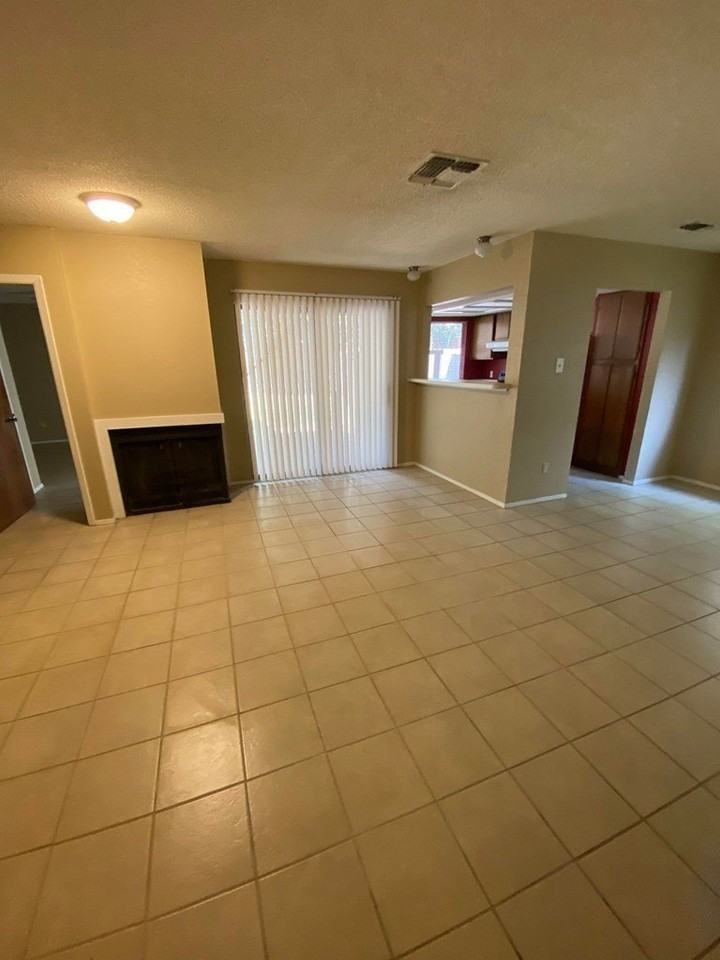 1800 West Ln - Photo 3 of 13