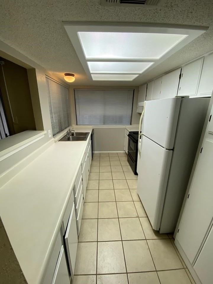 1800 West Ln - Photo 4 of 13