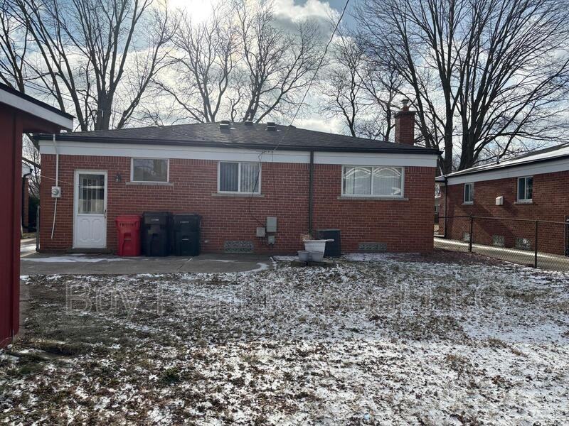 5309 Grovedale St - Photo 3 of 19