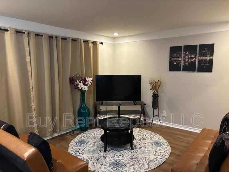 5309 Grovedale St - Photo 6 of 19