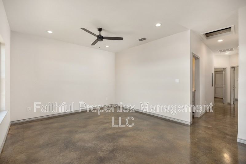 21579 County Road - Photo 4 of 11