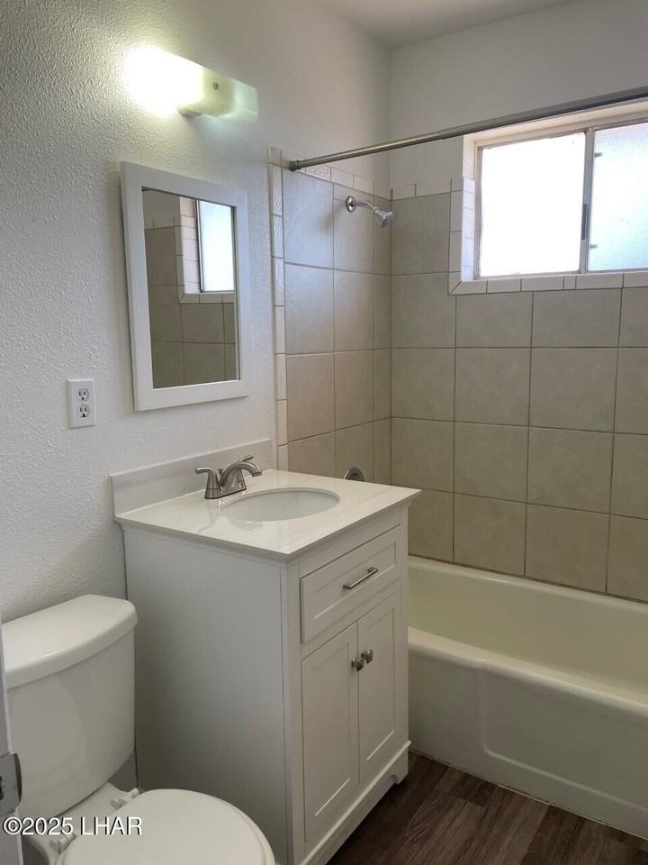 2332 Kiowa Blvd N Apt 2 #2 - Photo 6 of 9