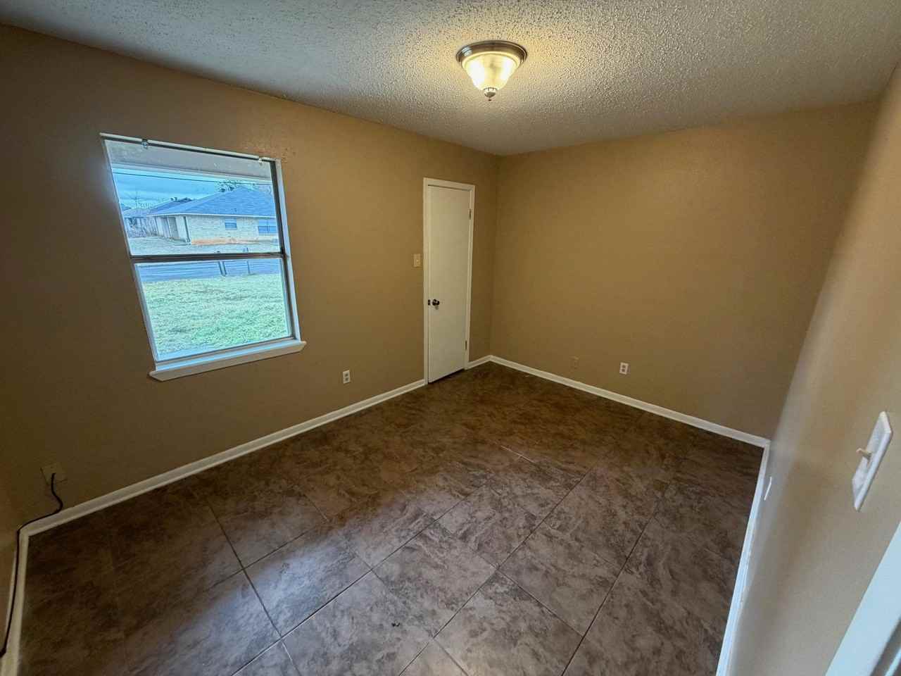 3411B Denson Dr - Photo 6 of 8