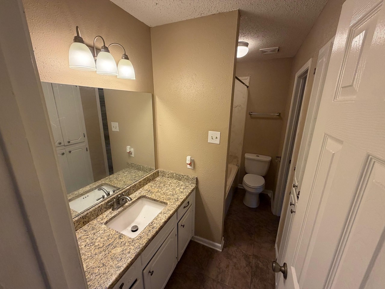 3411B Denson Dr - Photo 7 of 8