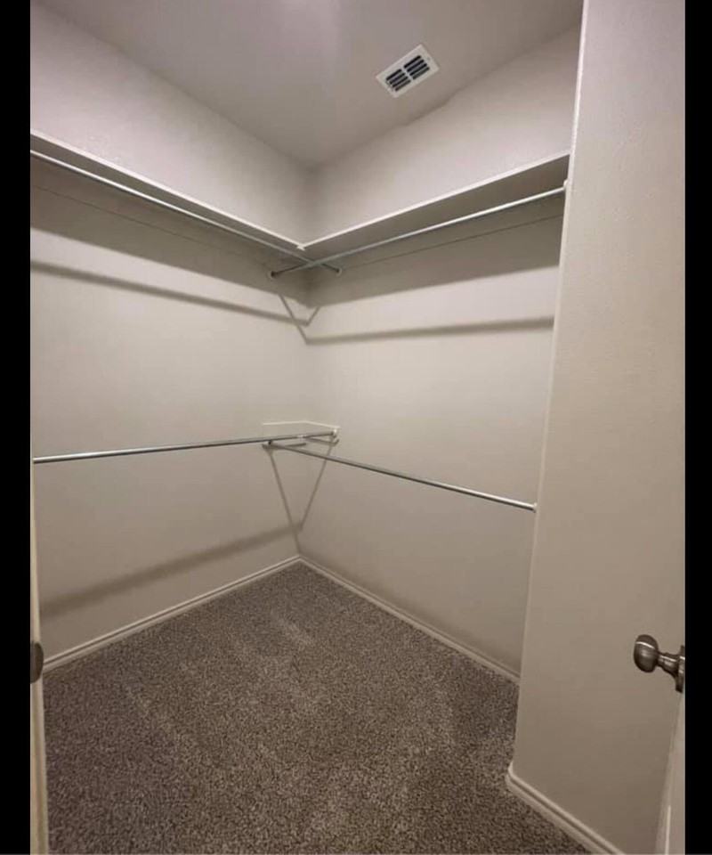 2615 136th St - Photo 7 of 9