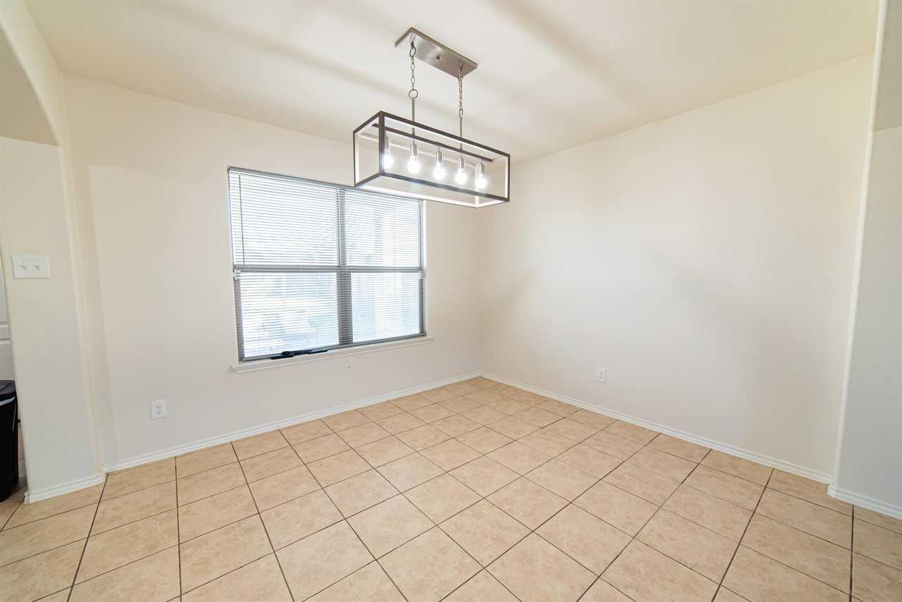 2021 Port Louisiana Dr - Photo 5 of 18