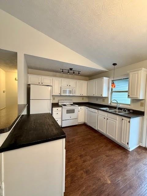 252 Forest Hill Dr - Photo 4 of 10