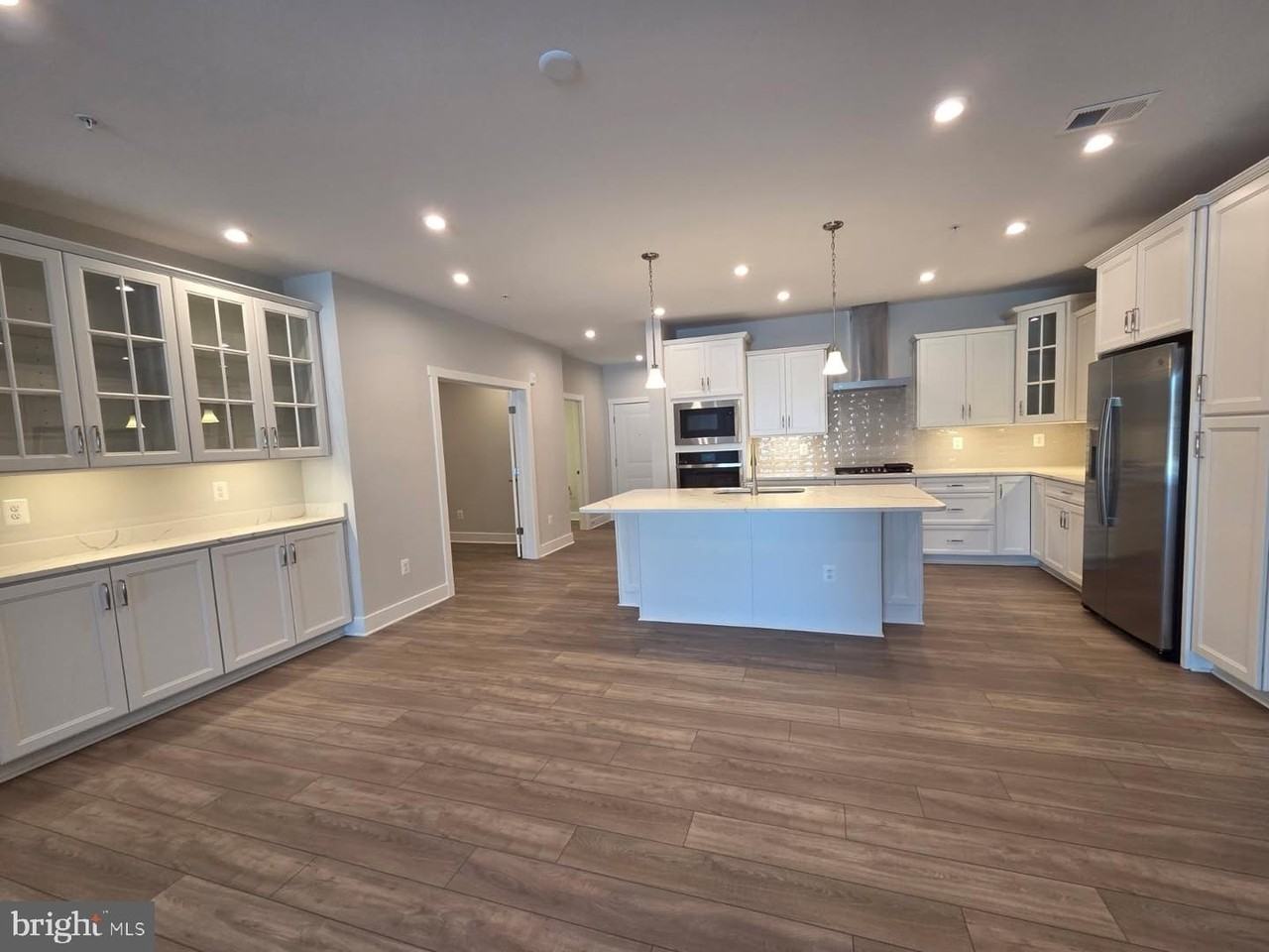 170 Harrier Way - Photo 4 of 36