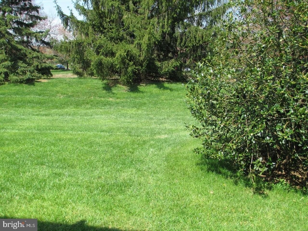 8 Coventry Ct - Photo 7 of 22