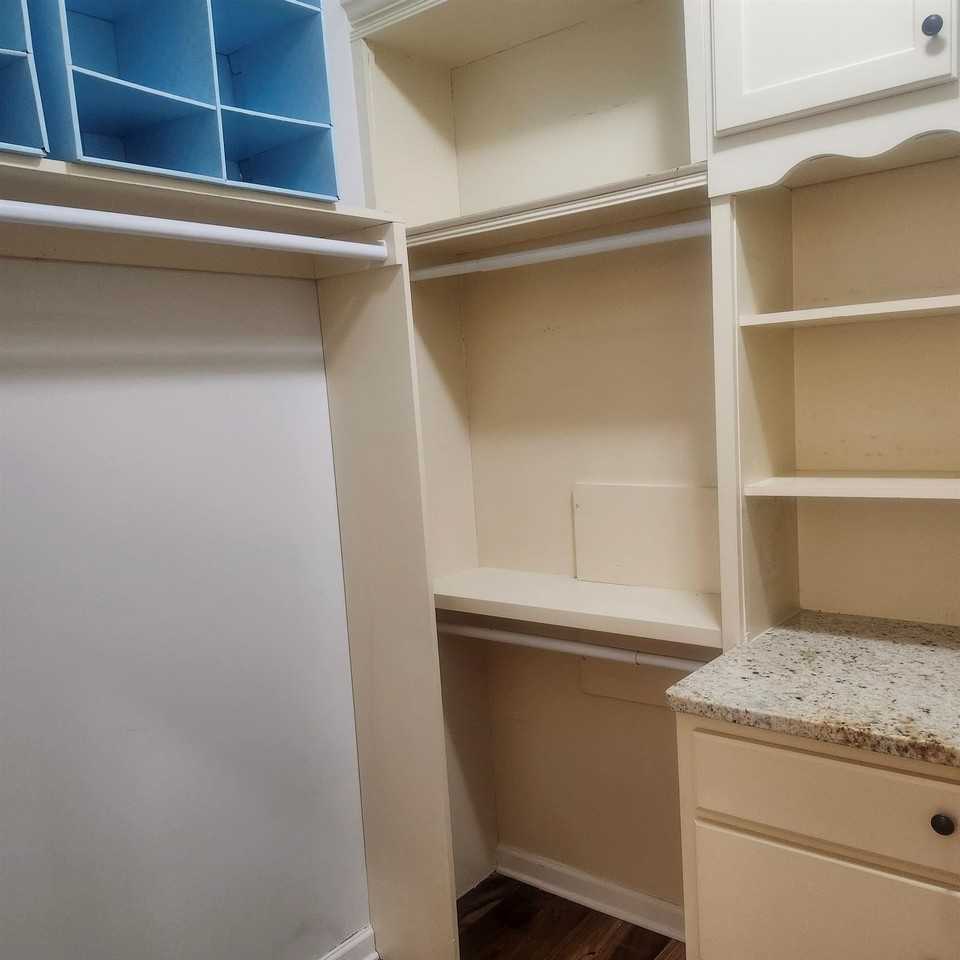 1497 Castle Pines Cir #18 - Photo 7 of 23